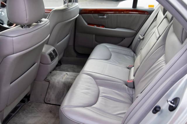 2001 Toyota Celsior JDM car for sale — photo 15 of 18