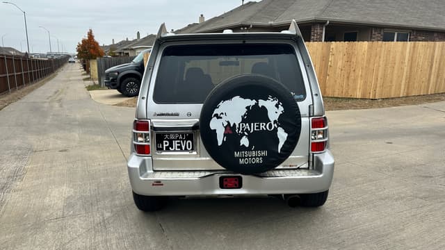 1998 Mitsubishi Pajero JDM car for sale — photo 4 of 25