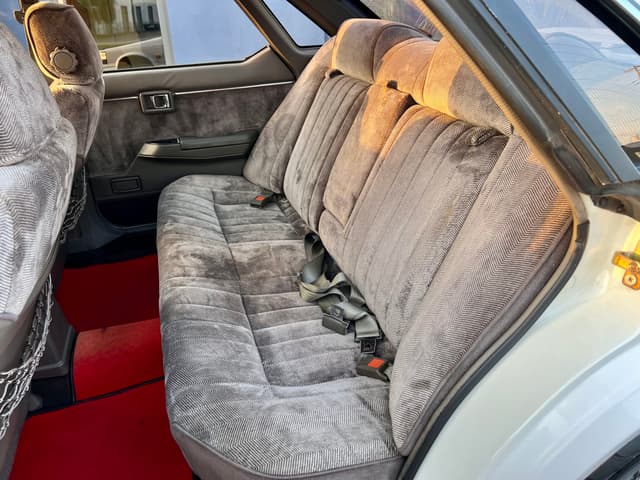 1987 Nissan Bluebird JDM car for sale — photo 11 of 25
