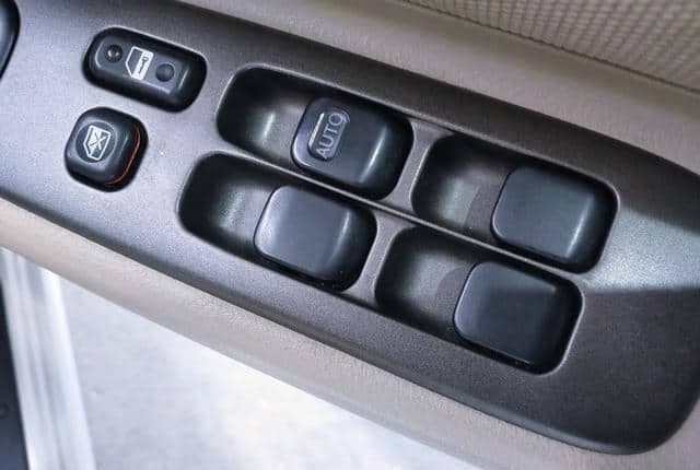 2002 Toyota Altezza JDM car for sale — photo 25 of 25