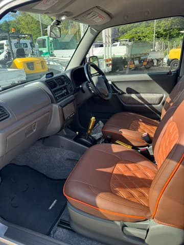 1998 Suzuki Jimny JDM car for sale — photo 10 of 13