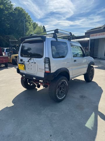 1998 Suzuki Jimny JDM car for sale — photo 4 of 13