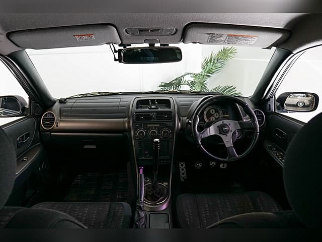 1999 Toyota Altezza JDM car for sale — photo 24 of 25