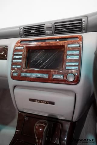 2000 Toyota Majesta JDM car for sale — photo 11 of 25