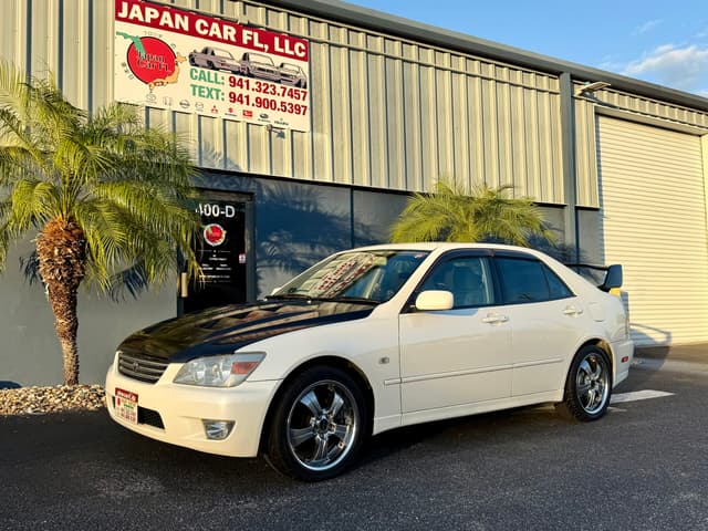 2000 Toyota Altezza JDM car for sale — photo 3 of 25
