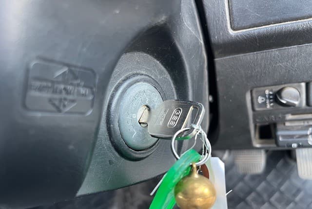 2012 Nissan Caravan JDM car for sale — photo 11 of 25