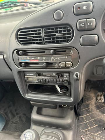 1998 Daihatsu Hijet JDM car for sale — photo 9 of 9