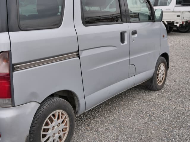 2001 Daihatsu Atrai JDM car for sale — photo 17 of 25