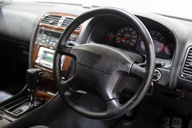 1996 Nissan Gloria JDM car for sale — photo 12 of 25