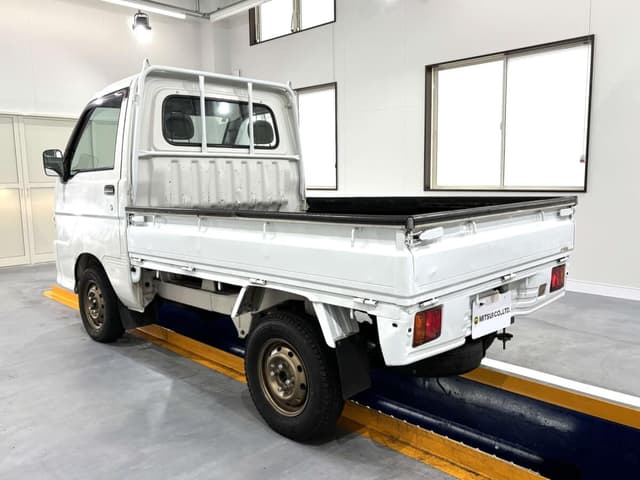 1999 Daihatsu Hijet JDM car for sale — photo 3 of 24