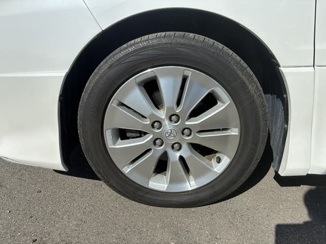 2002 Toyota Alphard JDM car for sale — photo 10 of 15