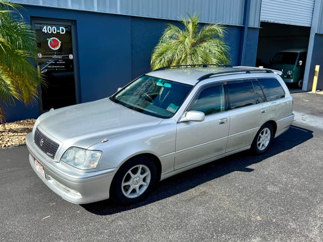 2000 Toyota Crown JDM car for sale — photo 3 of 18