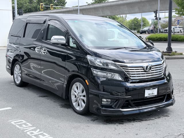 2008 Toyota Vellfire JDM car for sale — photo 3 of 13