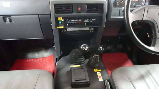 1996 Nissan Safari JDM car for sale — photo 19 of 23