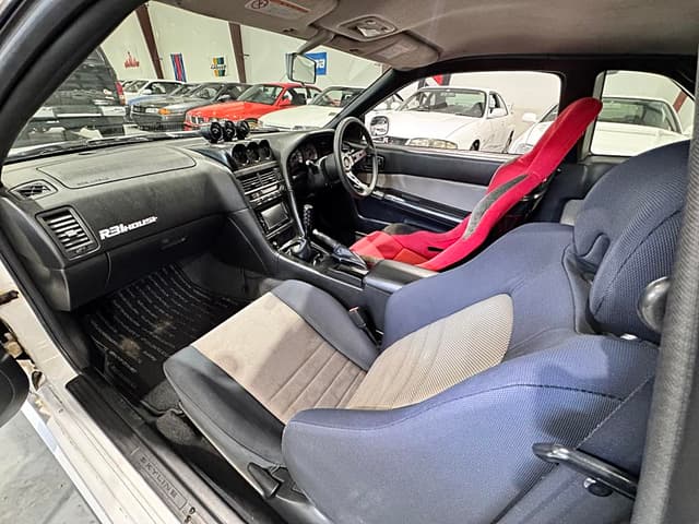 1998 Nissan Skyline JDM car for sale — photo 13 of 25