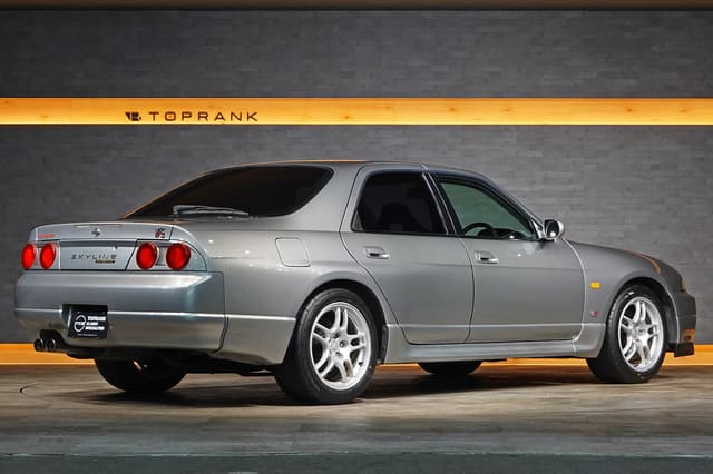 1998 Nissan Skyline JDM car for sale — photo 3 of 25
