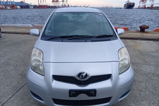 2010 Toyota Vitz JDM car for sale — photo 8 of 25