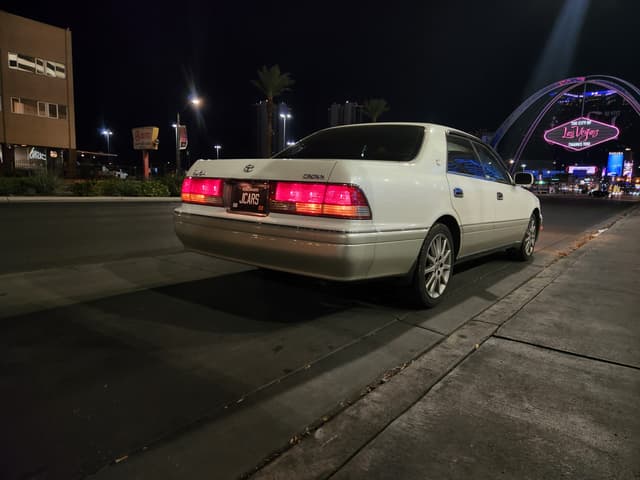 1999 Toyota Crown JDM car for sale — photo 13 of 24