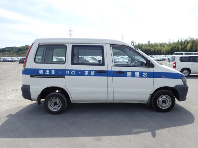 1998 Toyota Townace JDM car for sale — photo 6 of 10