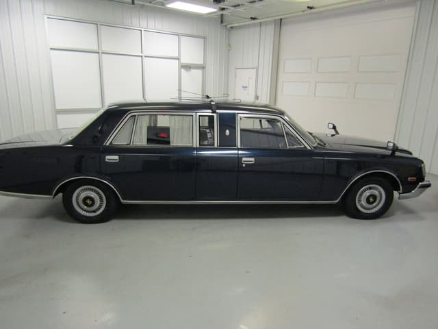 1991 Toyota Century JDM car for sale — photo 8 of 25