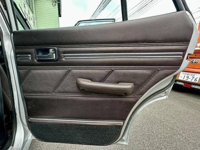 1974 Nissan Skyline JDM car for sale — photo 17 of 20