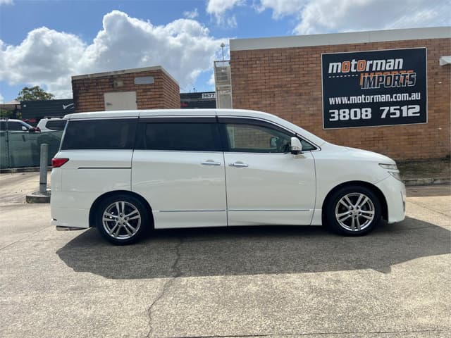 2011 Nissan Elgrand JDM car for sale — photo 5 of 16
