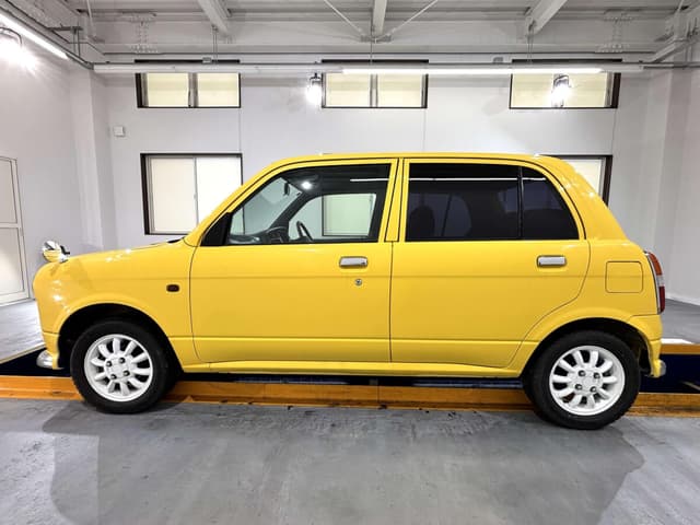 1999 Daihatsu Mira JDM car for sale — photo 3 of 25