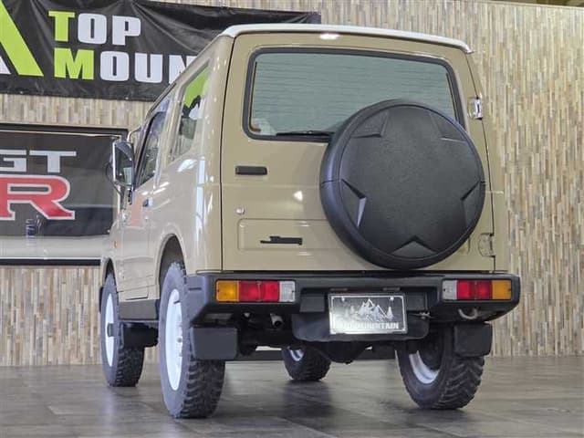 1996 Suzuki Jimny JDM car for sale — photo 15 of 24