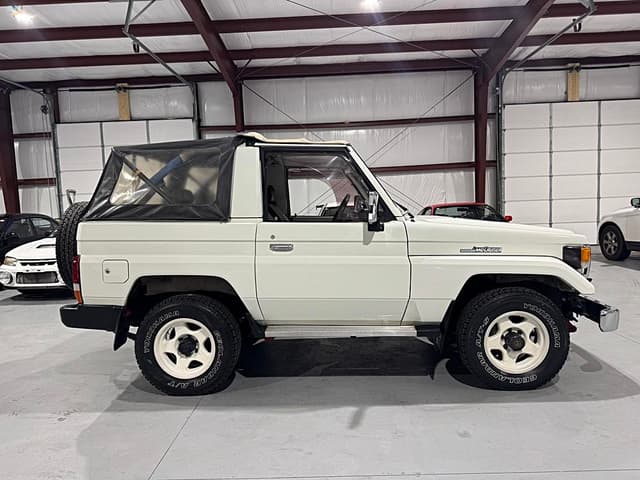 1998 Toyota Land Cruiser JDM car for sale — photo 8 of 10