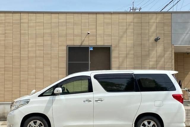 2008 Toyota Alphard JDM car for sale — photo 6 of 10