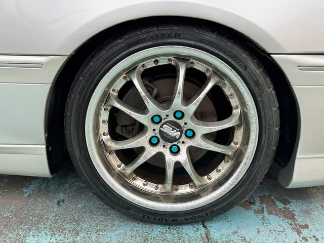 2002 Toyota Crown JDM car for sale — photo 18 of 25