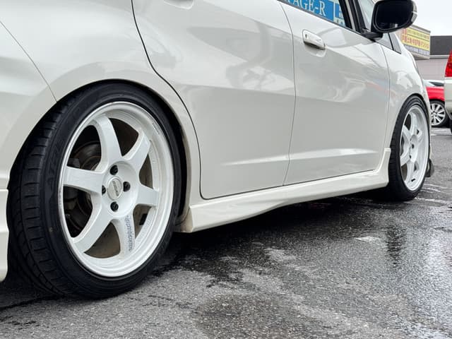 2011 Honda Fit JDM car for sale — photo 21 of 25