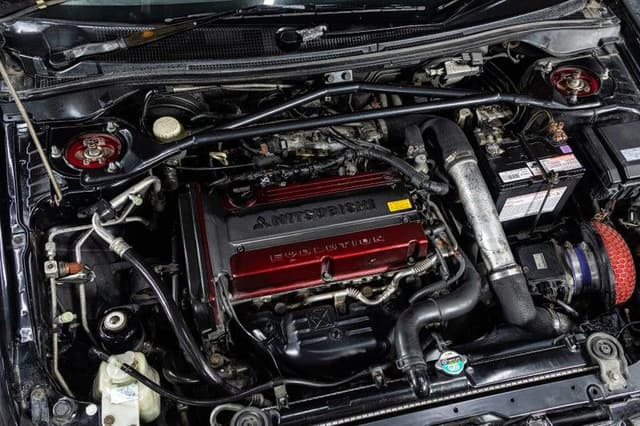 2001 Mitsubishi Lancer Evolution JDM car for sale — photo 16 of 18