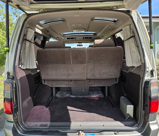 1999 Toyota HiAce JDM car for sale — photo 17 of 24