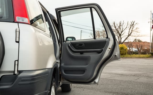 1996 Honda CR-V JDM car for sale — photo 13 of 19