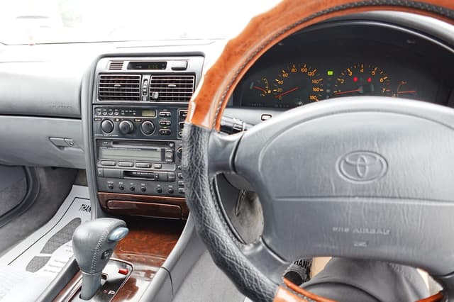 1996 Toyota Aristo JDM car for sale — photo 13 of 14