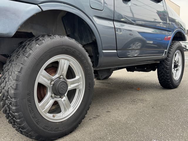 2005 Suzuki Jimny JDM car for sale — photo 21 of 25