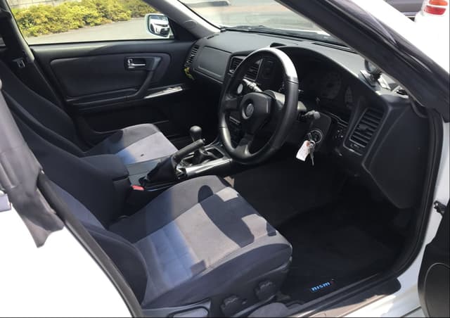 2001 Nissan Stagea JDM car for sale — photo 9 of 14