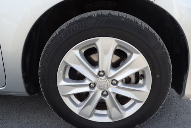 2011 Honda Fit JDM car for sale — photo 12 of 25