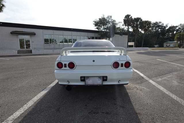 1990 Nissan Skyline JDM car for sale — photo 8 of 18