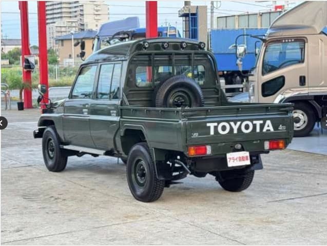 2001 Toyota Land Cruiser JDM car for sale — photo 2 of 17