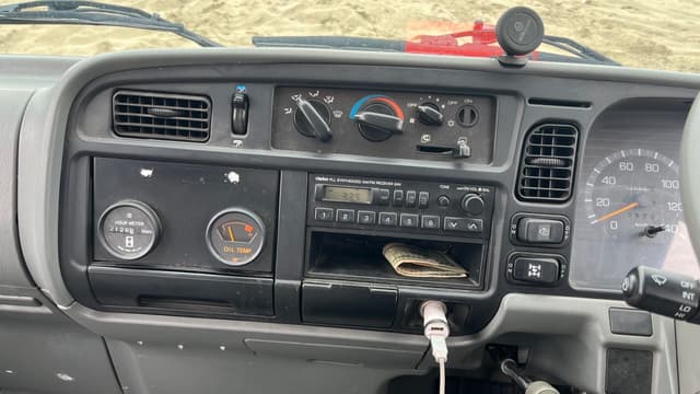 1995 Mitsubishi Canter JDM car for sale — photo 18 of 26