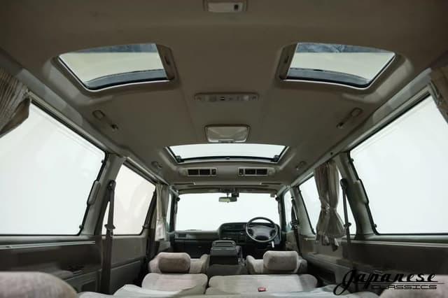 1998 Toyota HiAce JDM car for sale — photo 23 of 25