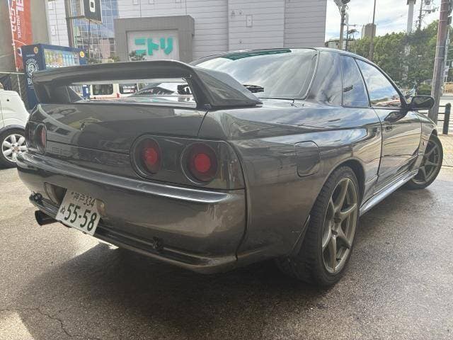 1992 Nissan Skyline JDM car for sale — photo 5 of 20