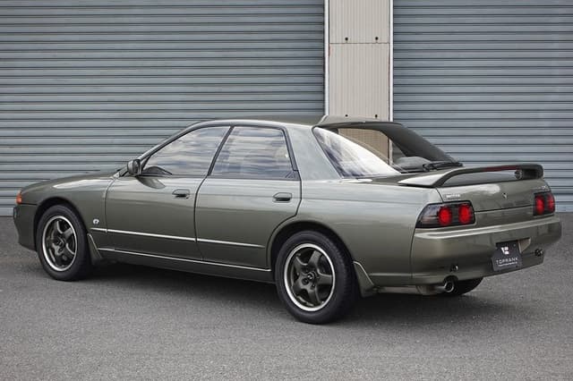 1992 Nissan Skyline JDM car for sale — photo 15 of 25