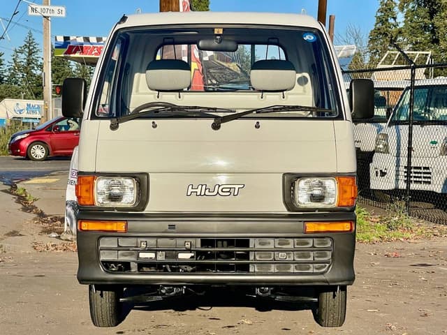 1994 Daihatsu Hijet JDM car for sale — photo 2 of 25