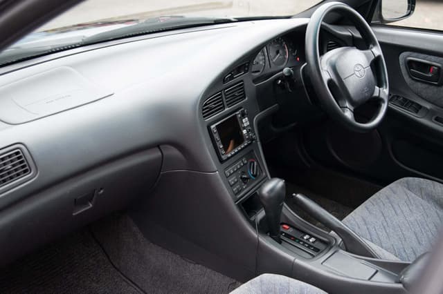 1996 Toyota Carina JDM car for sale — photo 13 of 21