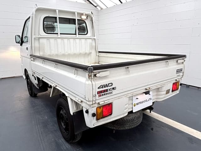 2001 Daihatsu Hijet JDM car for sale — photo 3 of 25
