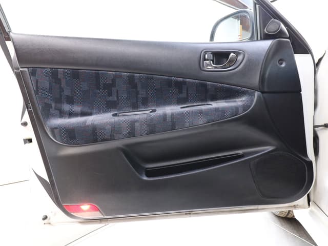 1998 Mitsubishi Legnum JDM car for sale — photo 21 of 25