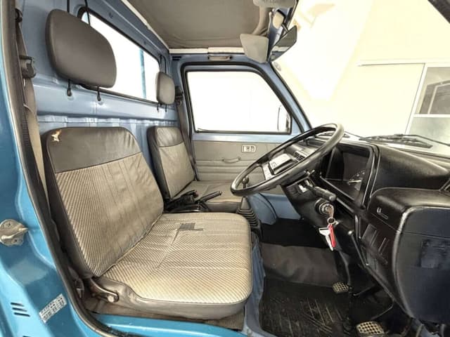 1993 Daihatsu Hijet JDM car for sale — photo 7 of 10